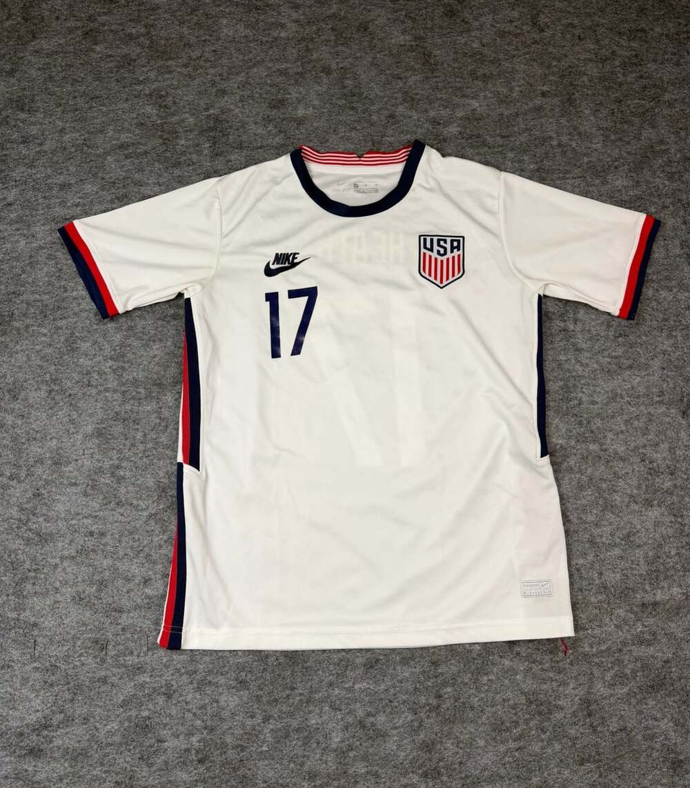 Nike USA USWNT Soccer Jersey Size M Heath 17 Pride White